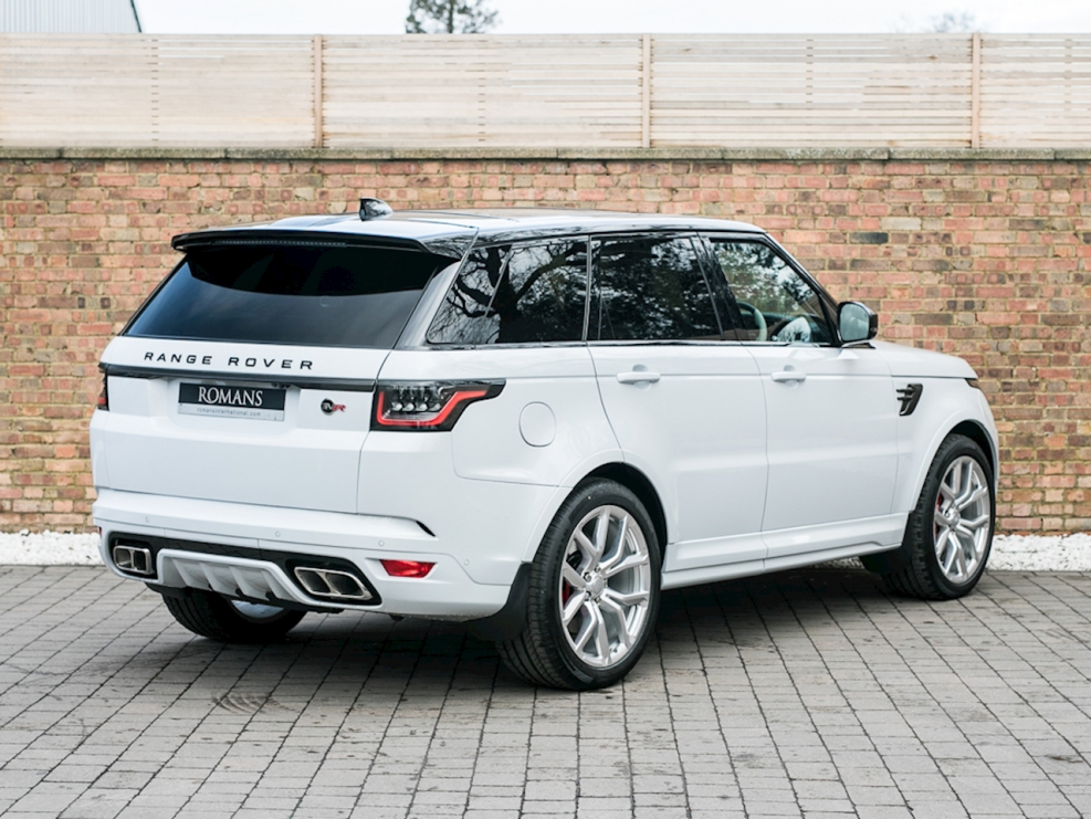 Range Rover Sport SVR белый