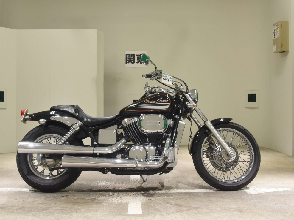 Honda Shadow 750 Spirit c2