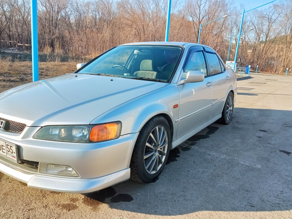 Honda Accord купе 2000
