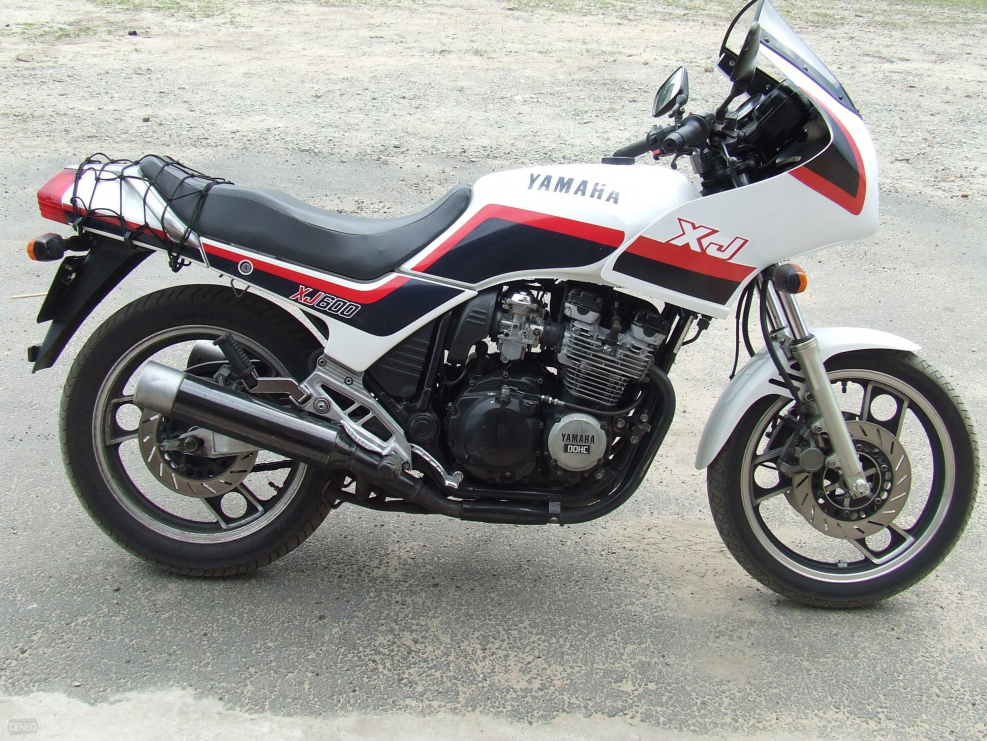 Ямаха XJ 600