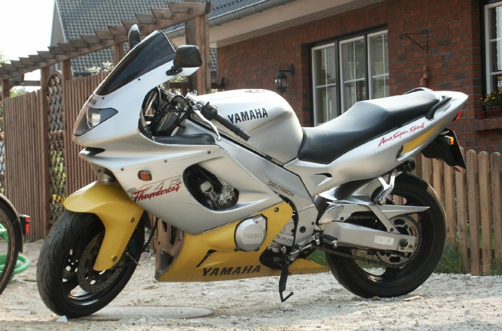 Yamaha fazer 400