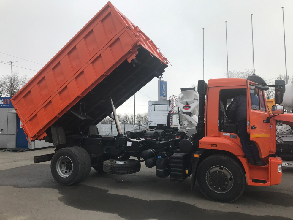 КАМАЗ 43255 самосвал