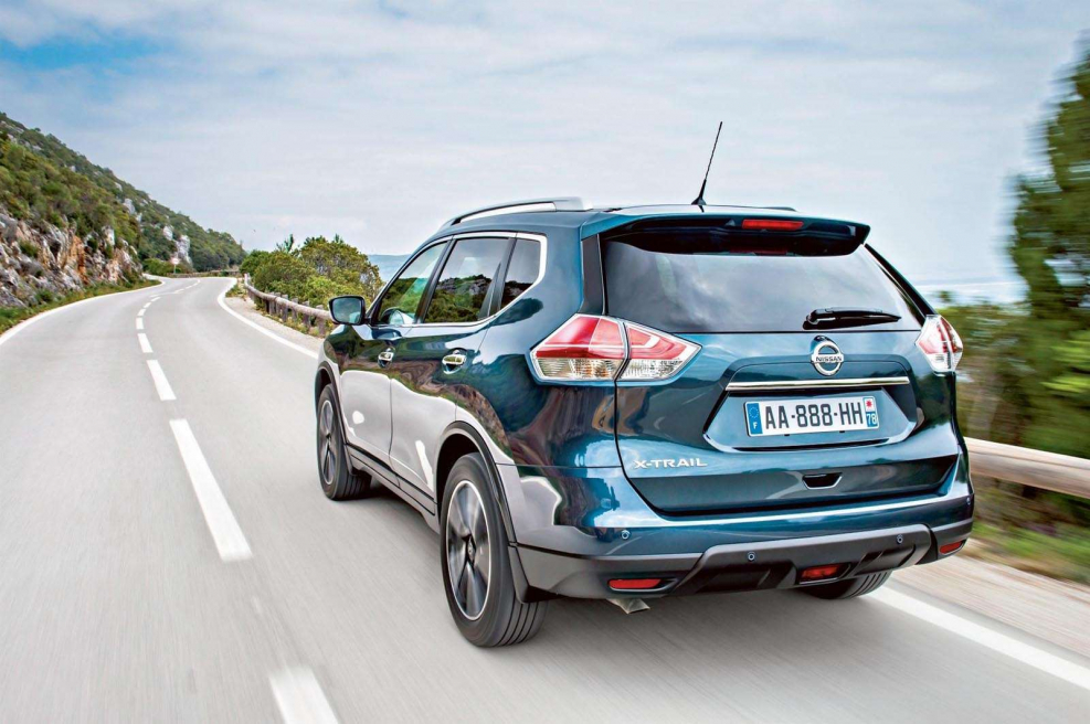 Nissan x-Trail 2020 синий