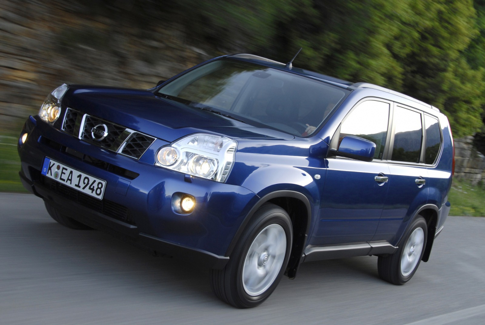 Nissan x-Trail t32 синий