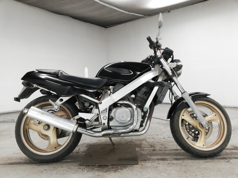 Honda Bros 650