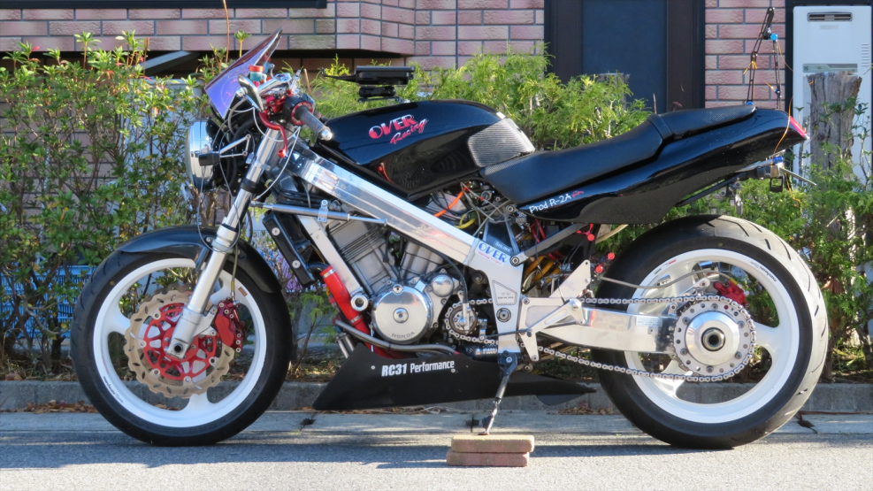 Кастом на базе Honda Bros 650