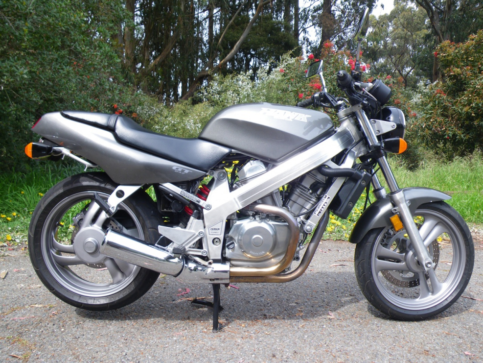 Honda nt400 Bros
