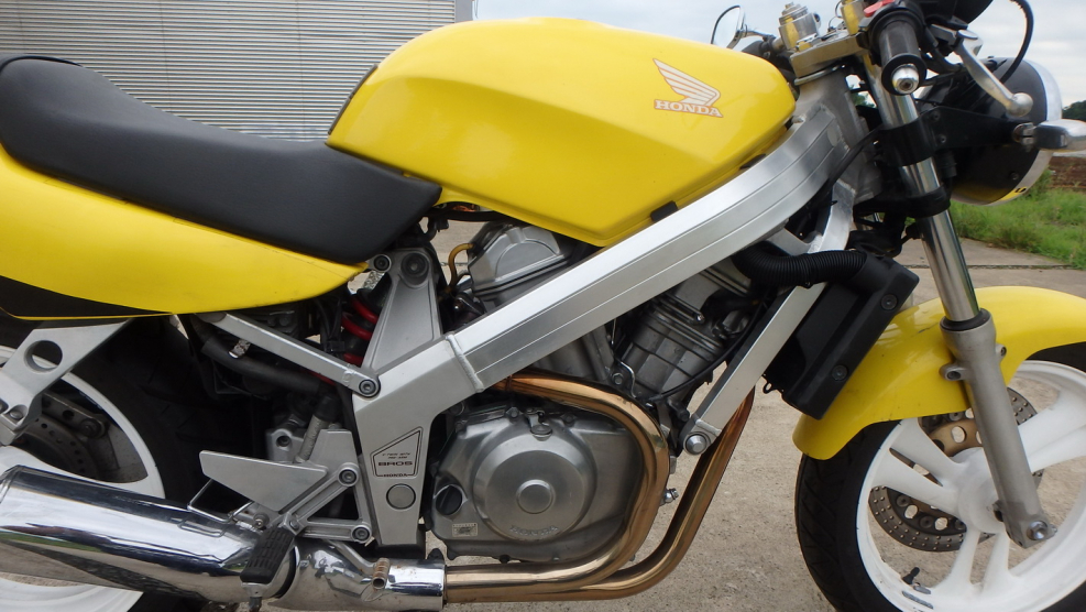 Honda Bros 650 Custom