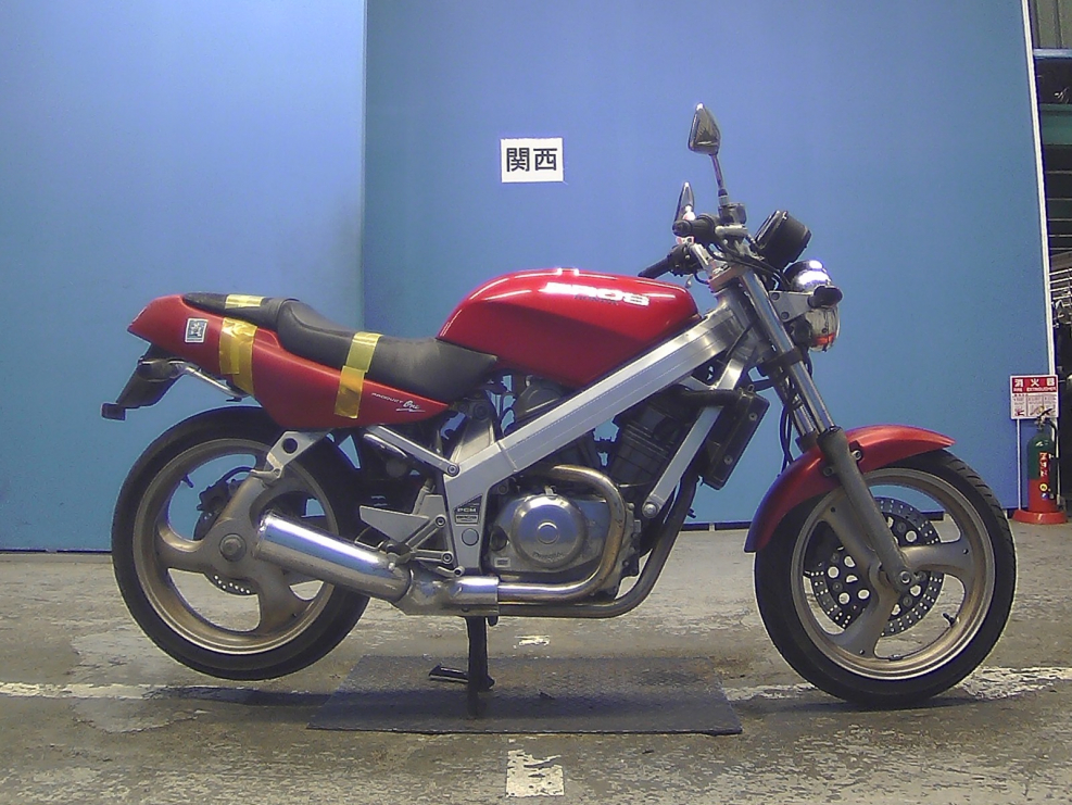 Хонда NTV 400