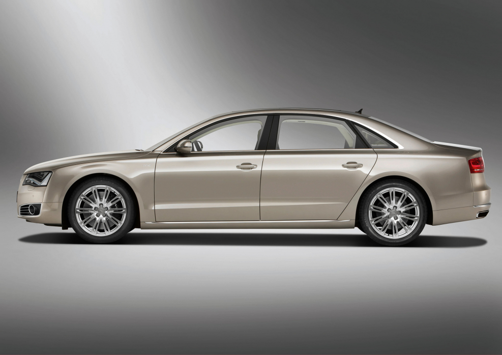 Ауди а8 w12 2010