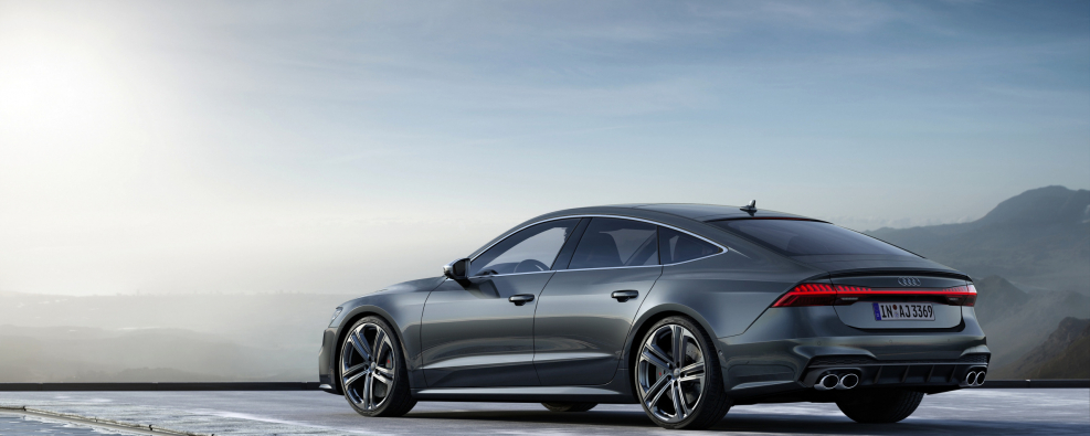 Audi a7 Sportback сбоку
