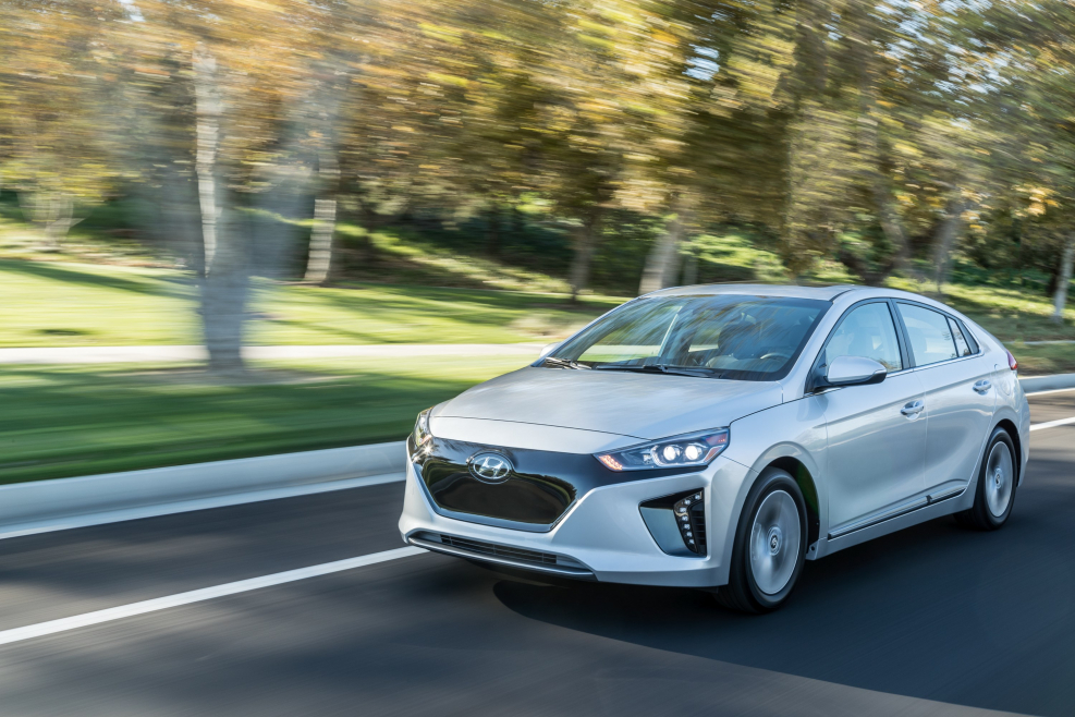 Hyundai Ioniq 2010