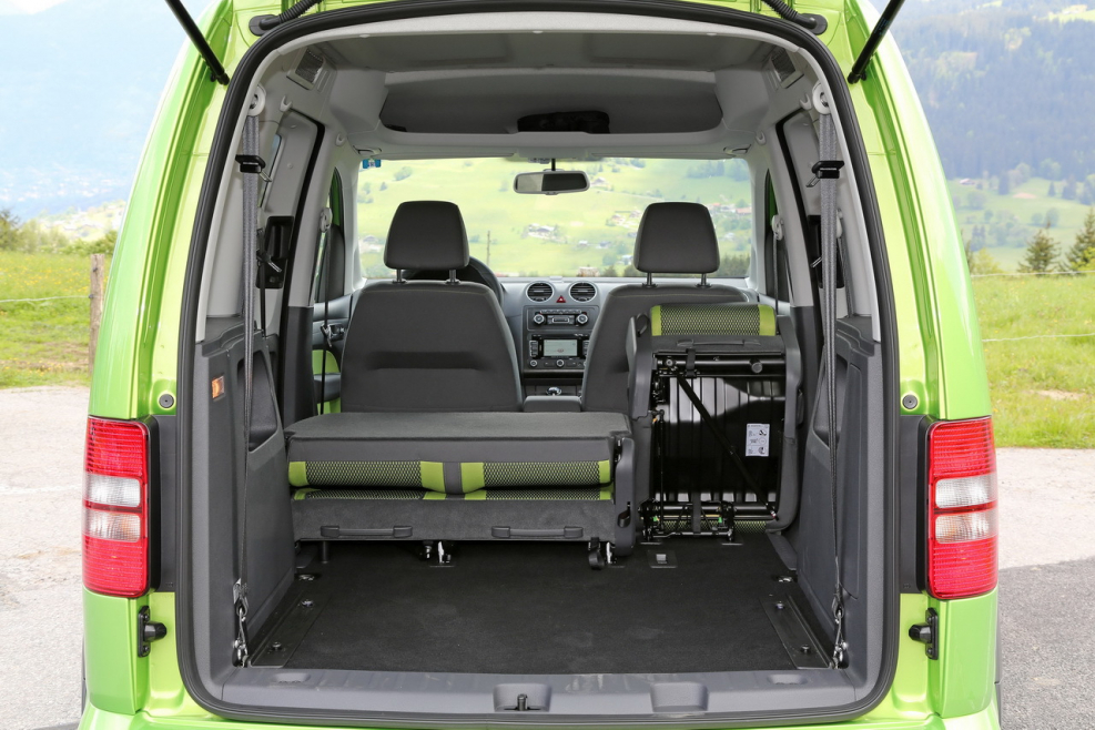 Минивэн Volkswagen Caddy багажник