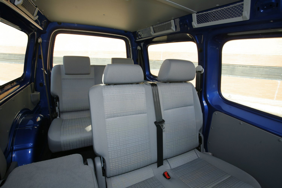 Volkswagen Caddy Maxi интерьер