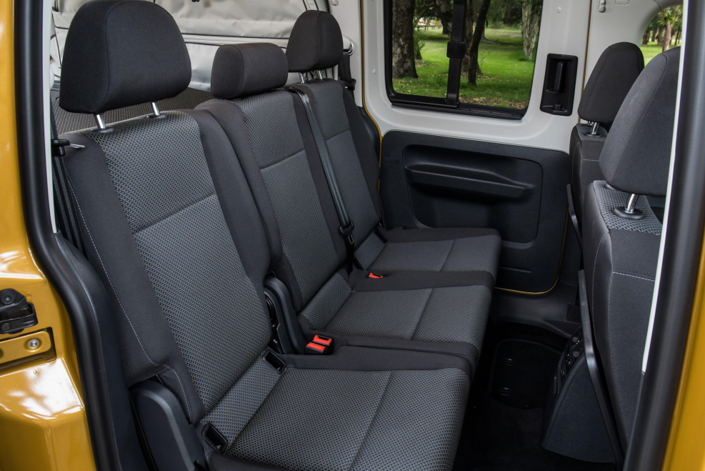 Volkswagen Caddy Maxi интерьер