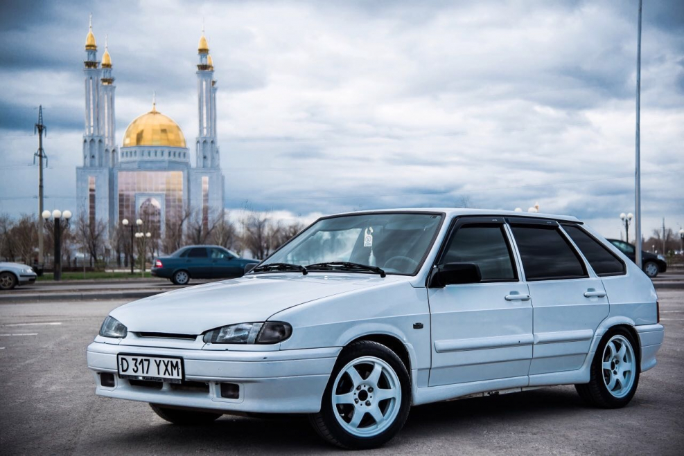 Lada 2114 белая