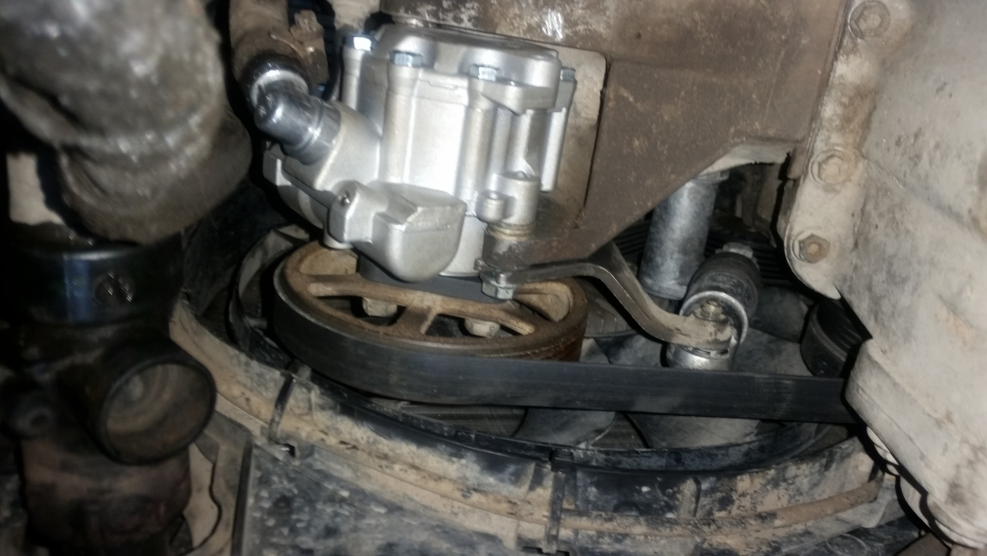 Насос ГУР Нива Шевроле на Audi a4 b6