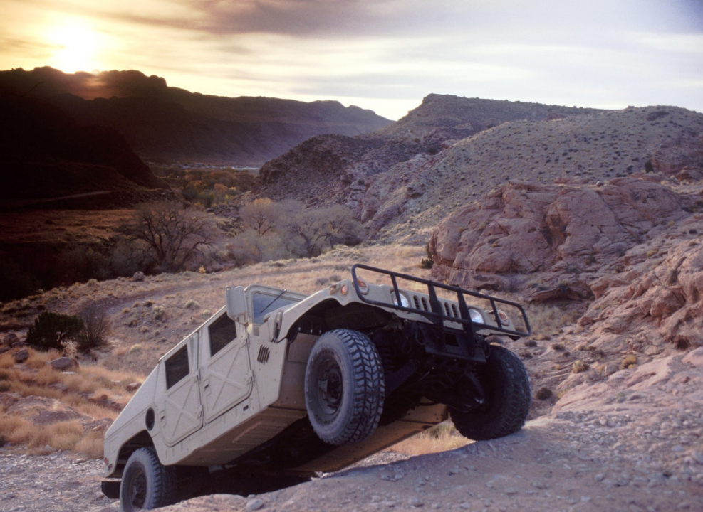 Hummer 1984