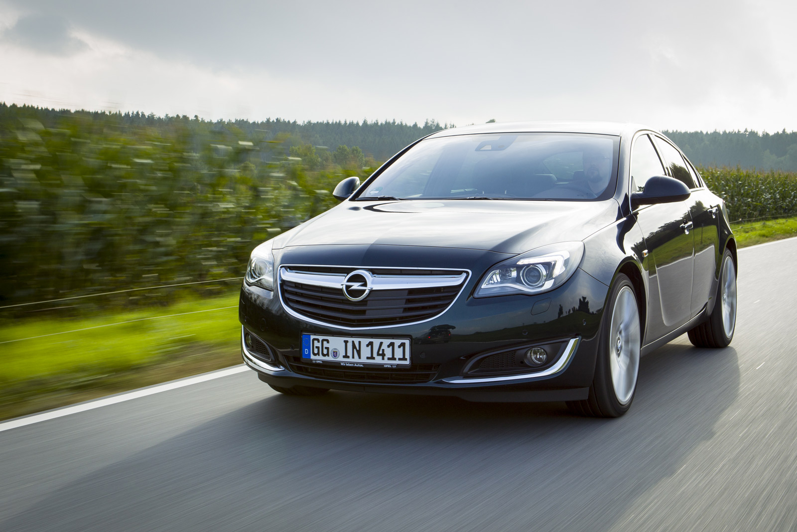 Opel insignia отзывы. Опель Инсигния 3 поколение. Opel Insignia св300. Opel Insignia Coupe. Opel Insignia 1012.