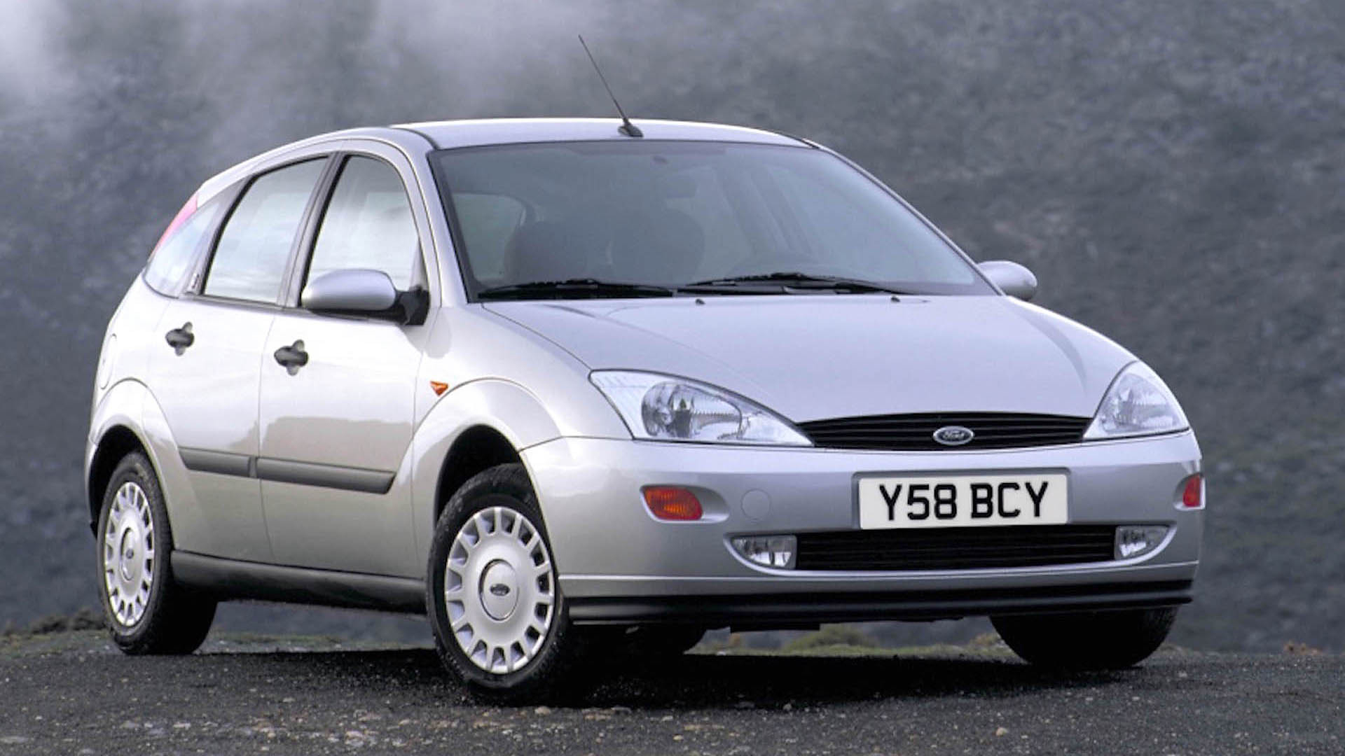 Первый хэтчбек. Ford Focus 1998-2004. Форд фокус 1998 хэтчбек. Ford Focus 1 хэтчбек. Ford Focus 1998 хэтчбек.