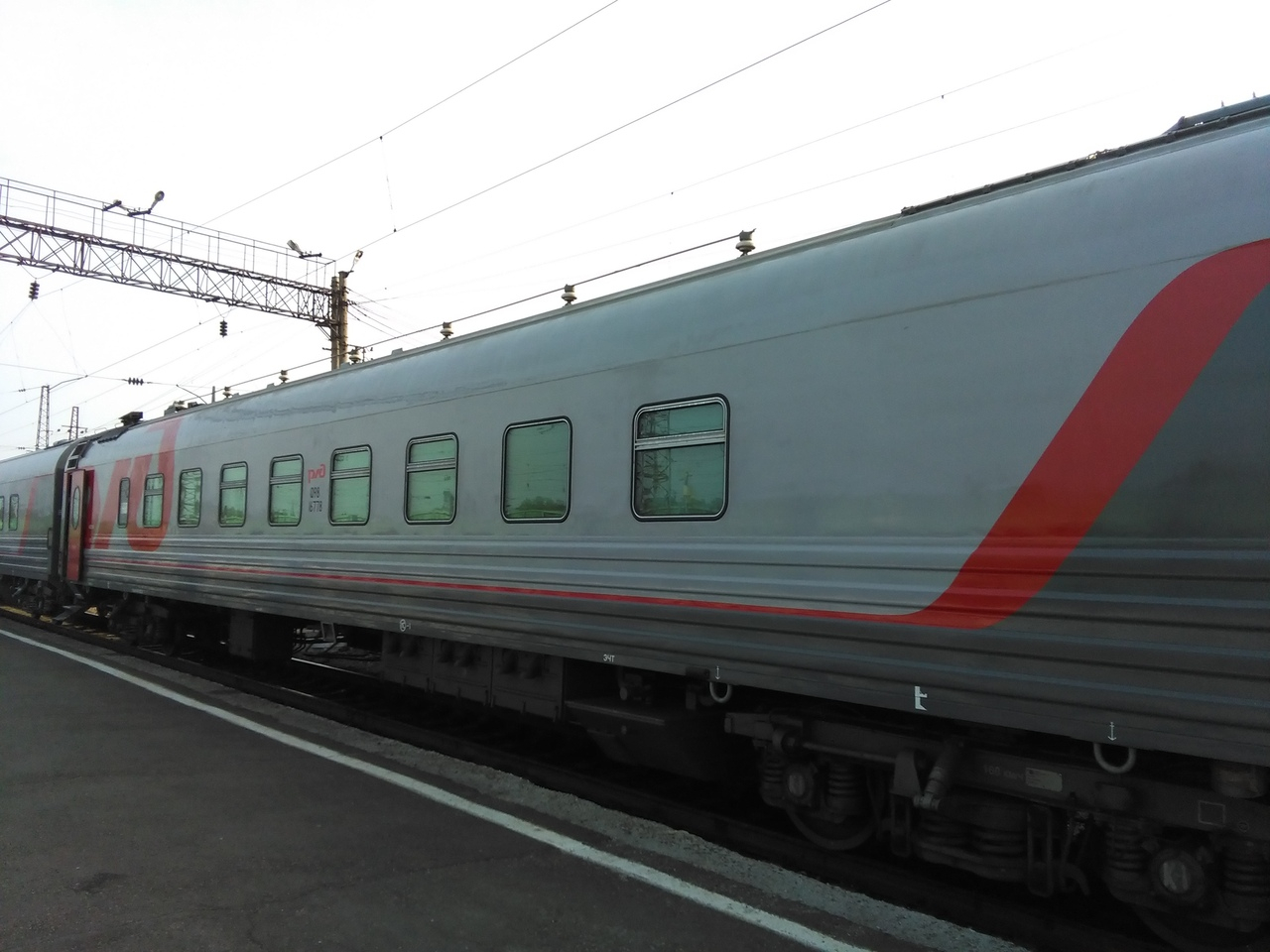 Поезд 001э, Владивосток — Москва «Россия»