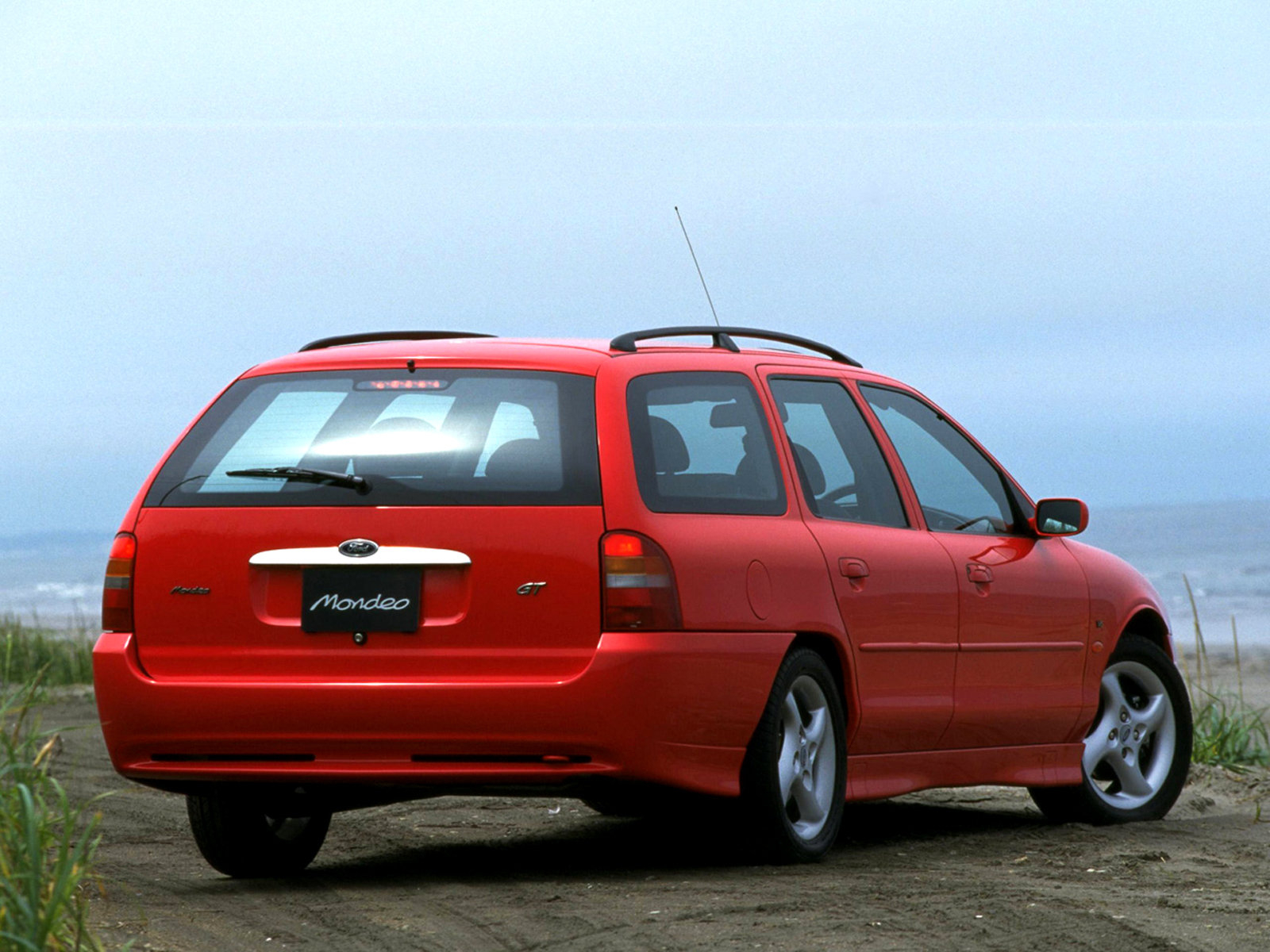 Кузов универсал 5. Ford Mondeo 1996 универсал. Ford Mondeo 2 универсал. Форд Мондео 2 универсал. Форд Мондео 1 универсал.