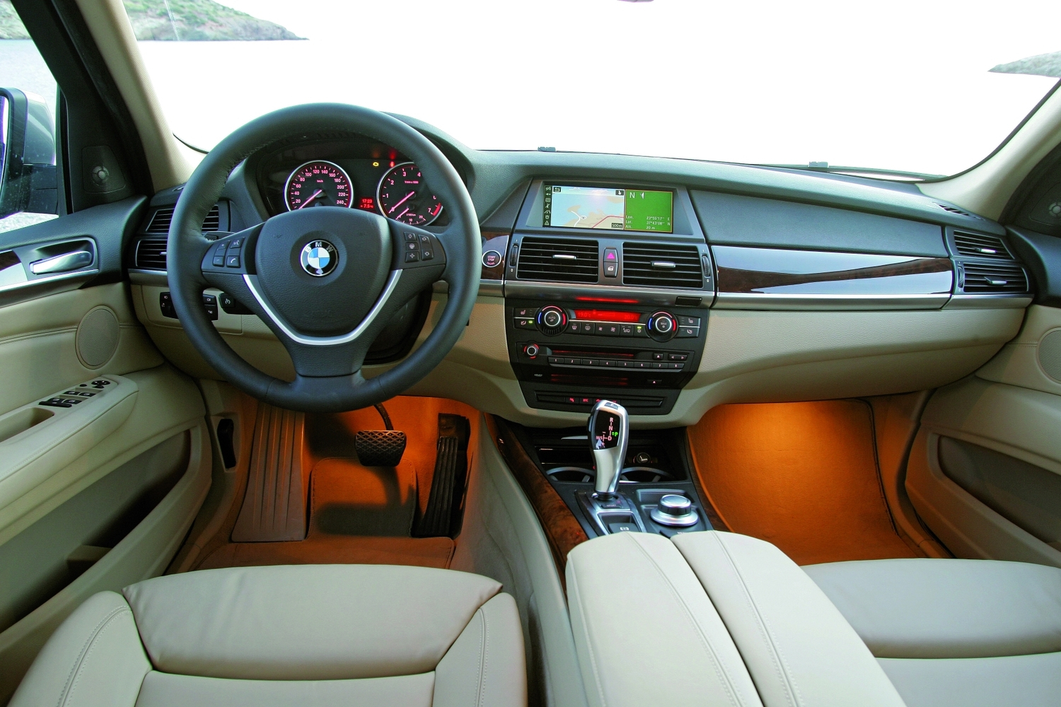 BMW x5 2006 салон