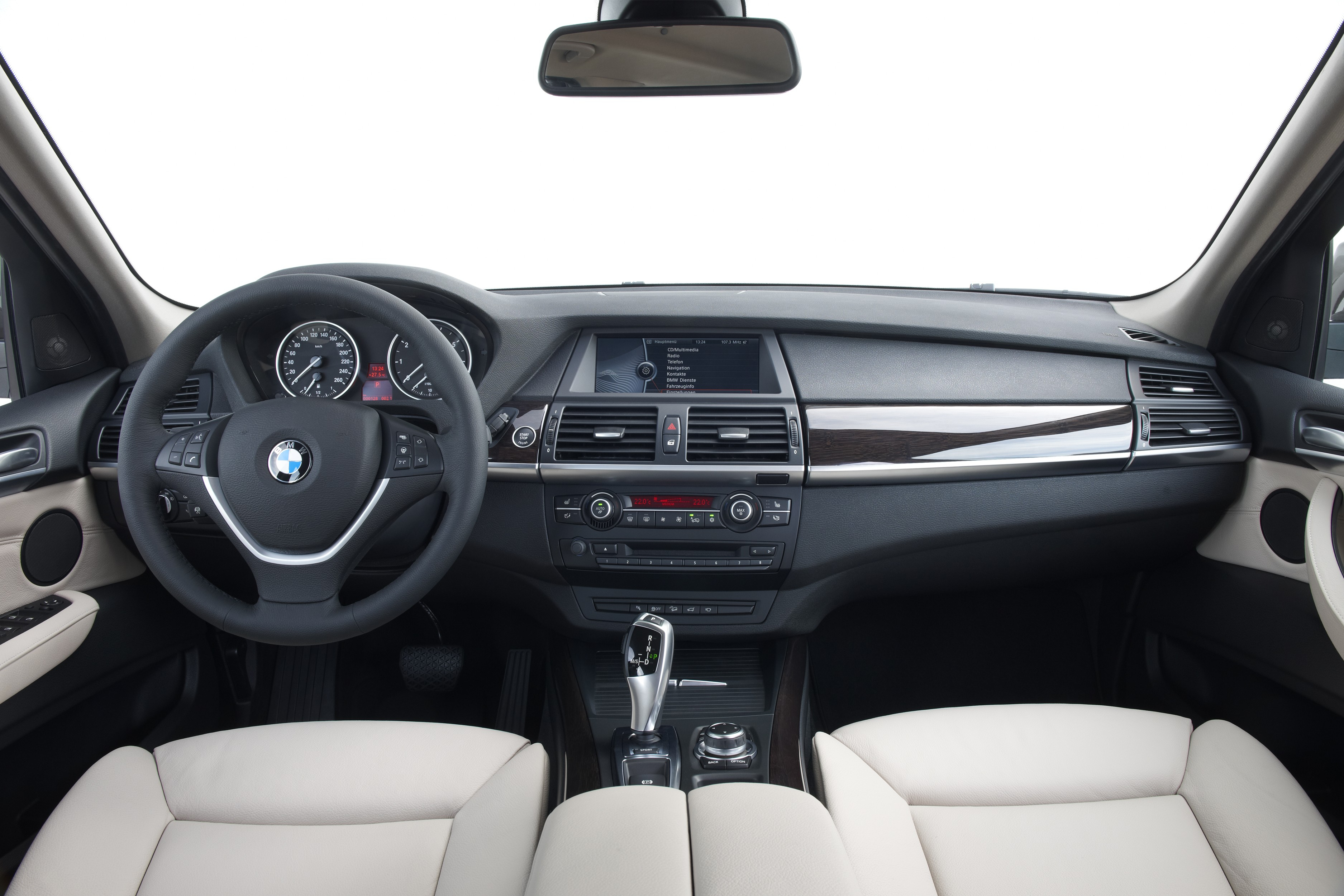 Торпедо бмв. BMW x5 Interior 2013. BMW x5 2011. BMW x5m 2011. BMW x5 e70 2010.