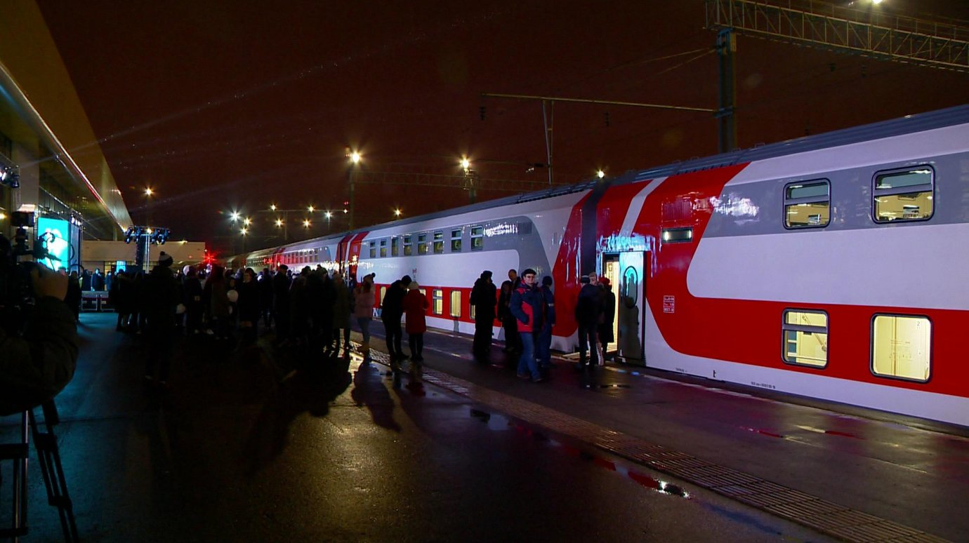 51 пенза москва. Сура двухэтажный поезд Пенза. Двухэтажный поезд Ласточка. Поезд Ласточка Пенза. Двухэтажный поезд Пенза Москва Сура.