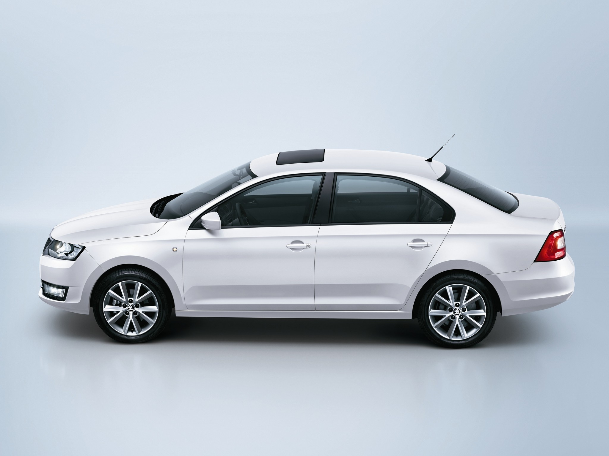 Шкода рапид оригинальные. Skoda Rapid Liftback. Шкода Рапид 2013. Skoda Rapid седан. Škoda Rapid седан.