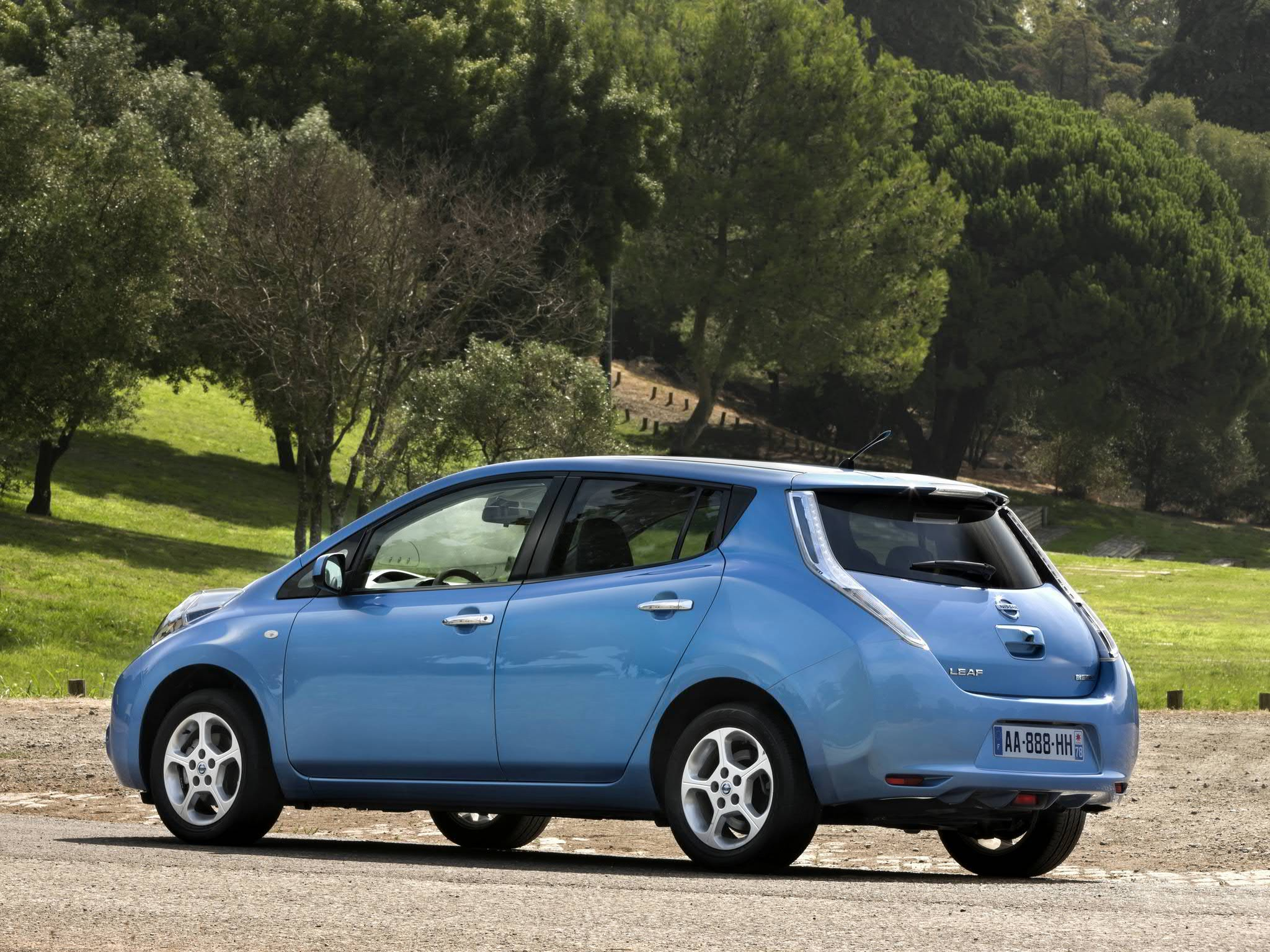 Ниссан лиф. Nissan Leaf 2009. Nissan Leaf 2010. Nissan Leaf 2010-2017. Nissan Leaf 10.