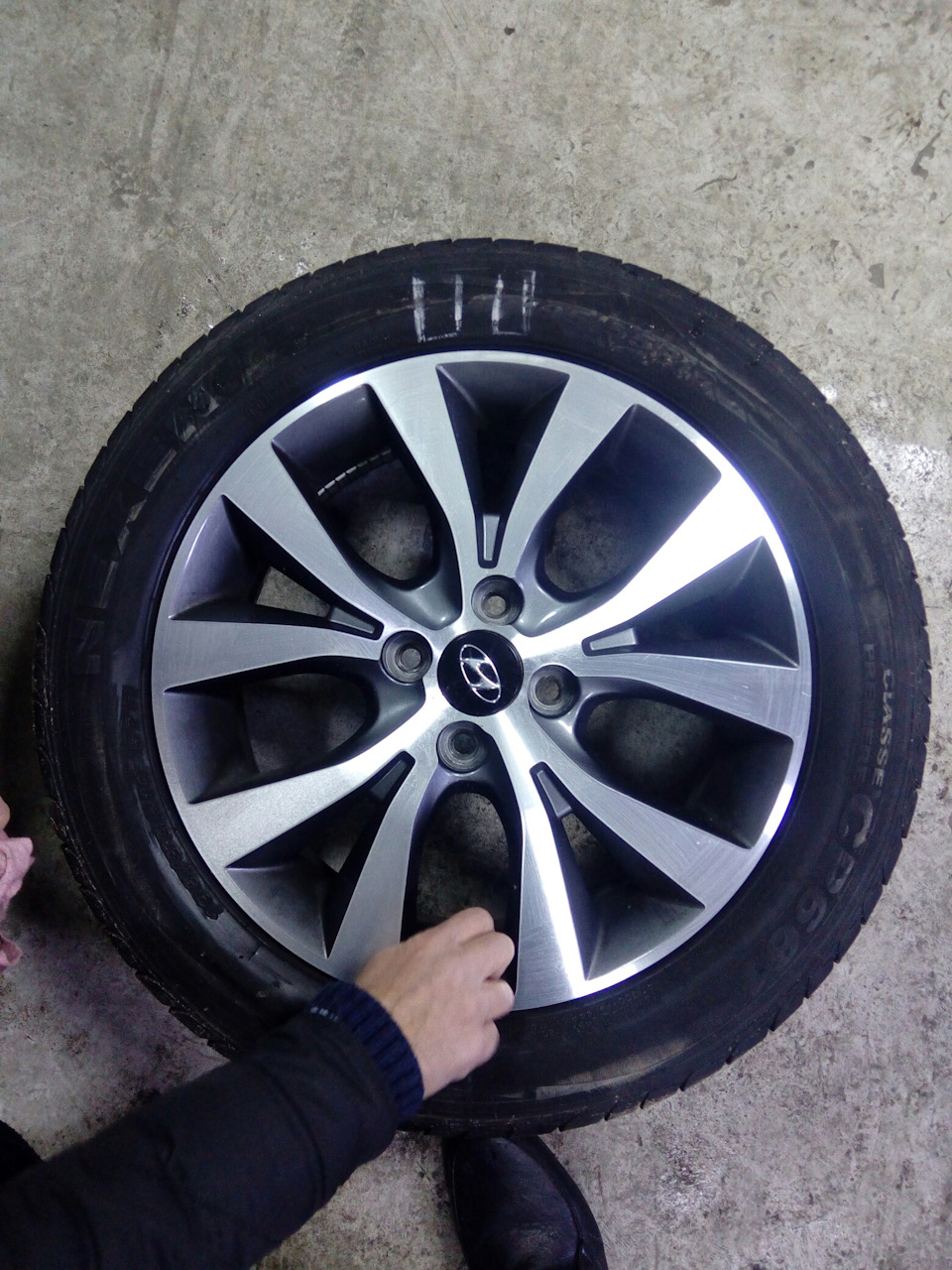 Hyundai Solaris r17
