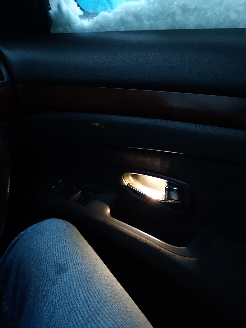Подсветка багажника Nissan Bluebird Sylphy