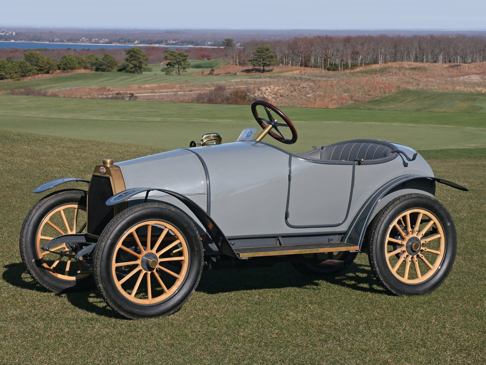 Первая машина выпущена. Bugatti Type 13 1910. Bugatti Type 13. 1910—1920 Bugatti Type 13. Бугатти 1910 года.