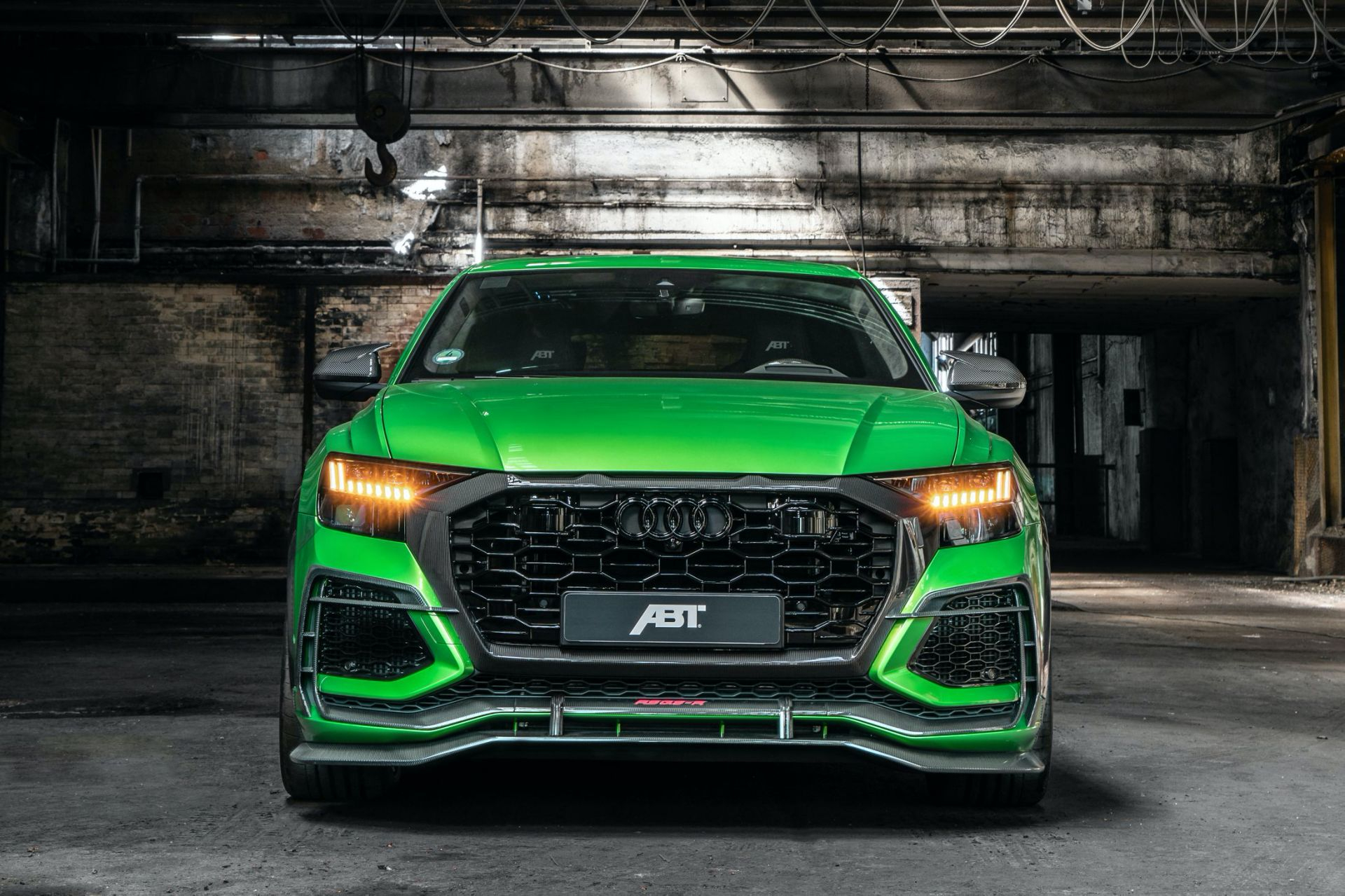 Audi rsq8. Audi RS q8 ABT. Audi rsq8-r. Audi rsq8 r ABT. Ауди q8 RS R ABT.