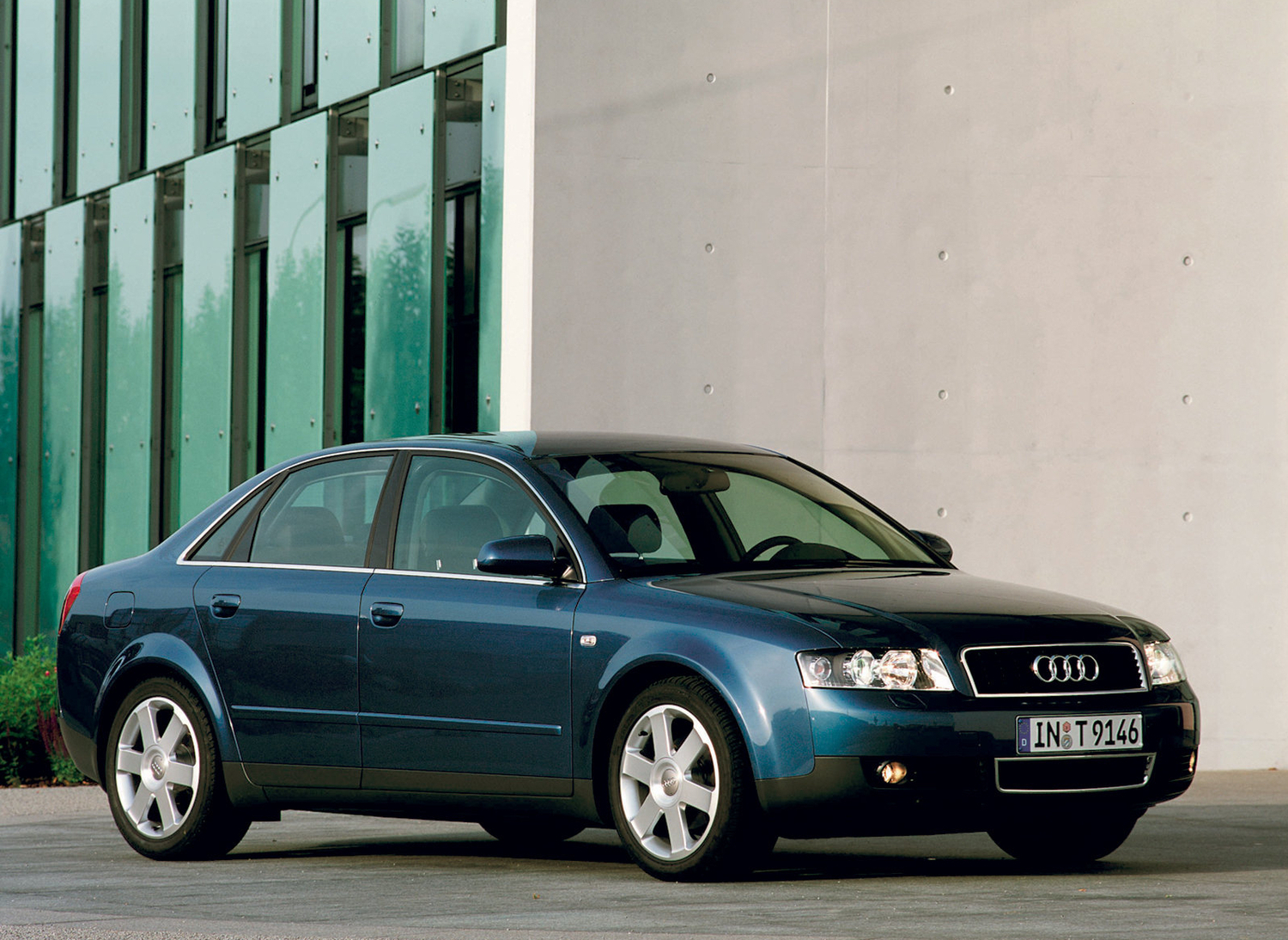 Ауди 4 2001 год. Audi a4 2002. Ауди а4 2002. Audi a4 b6 2002. Audi a4 2001.