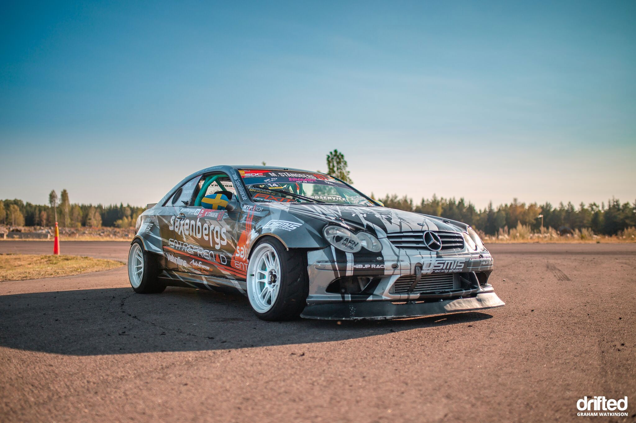 Mercedes drift. Мерседес 190 дрифт корч. Mercedes 124 корч. Mercedes CLK Drift. W124 Мерседес дрифт корч.