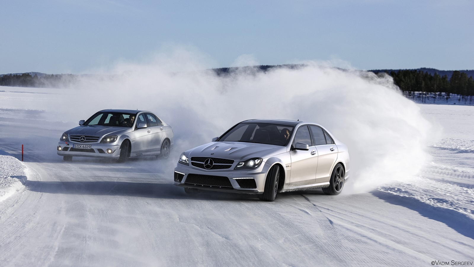 Mercedes Benz 4matic Snow