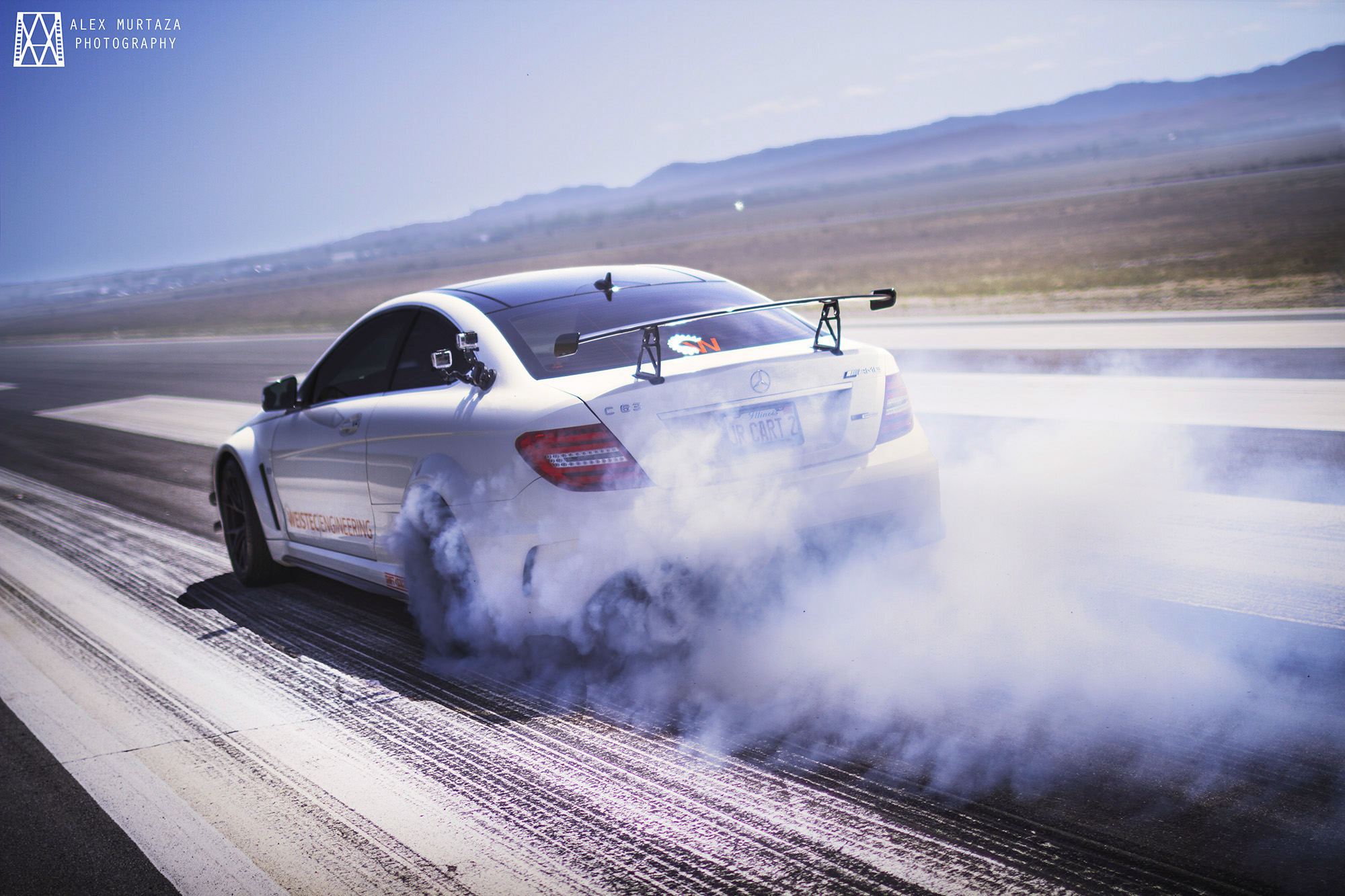 Mercedes drift. Мерседес c63 дрифт. Мерседес АМГ дрифт. C63 AMG дрифт. C63 AMG В дрифте.