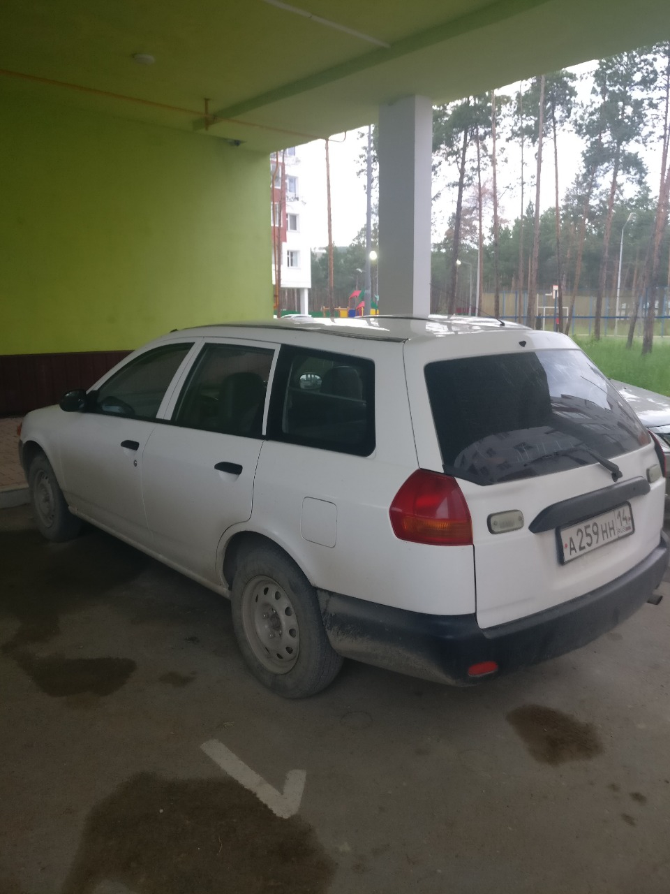 Ниссан ад 2002 (27 фото)