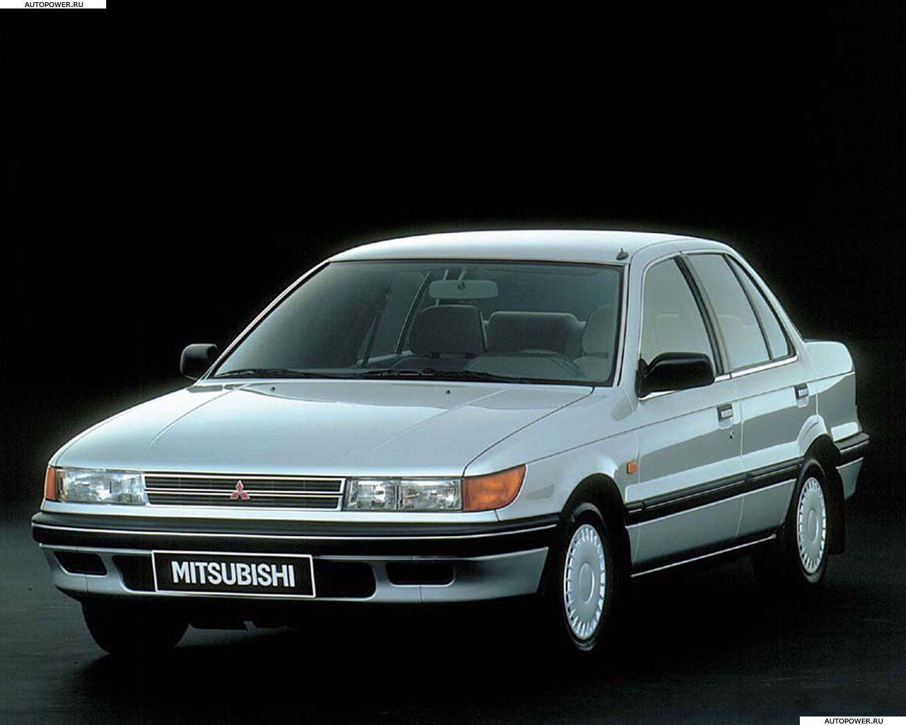 Mitsubishi 3 1. Mitsubishi Lancer 1991 седан. Mitsubishi Lancer 5 поколения. Mitsubishi Lancer 1991-1992. Митсубиси Лансер 4 поколения.