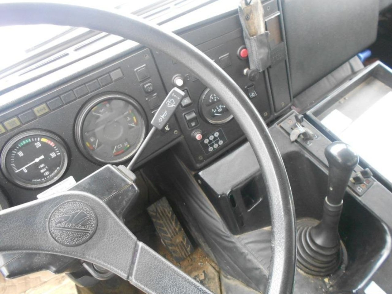 МАЗ 5551 самосвал кабина