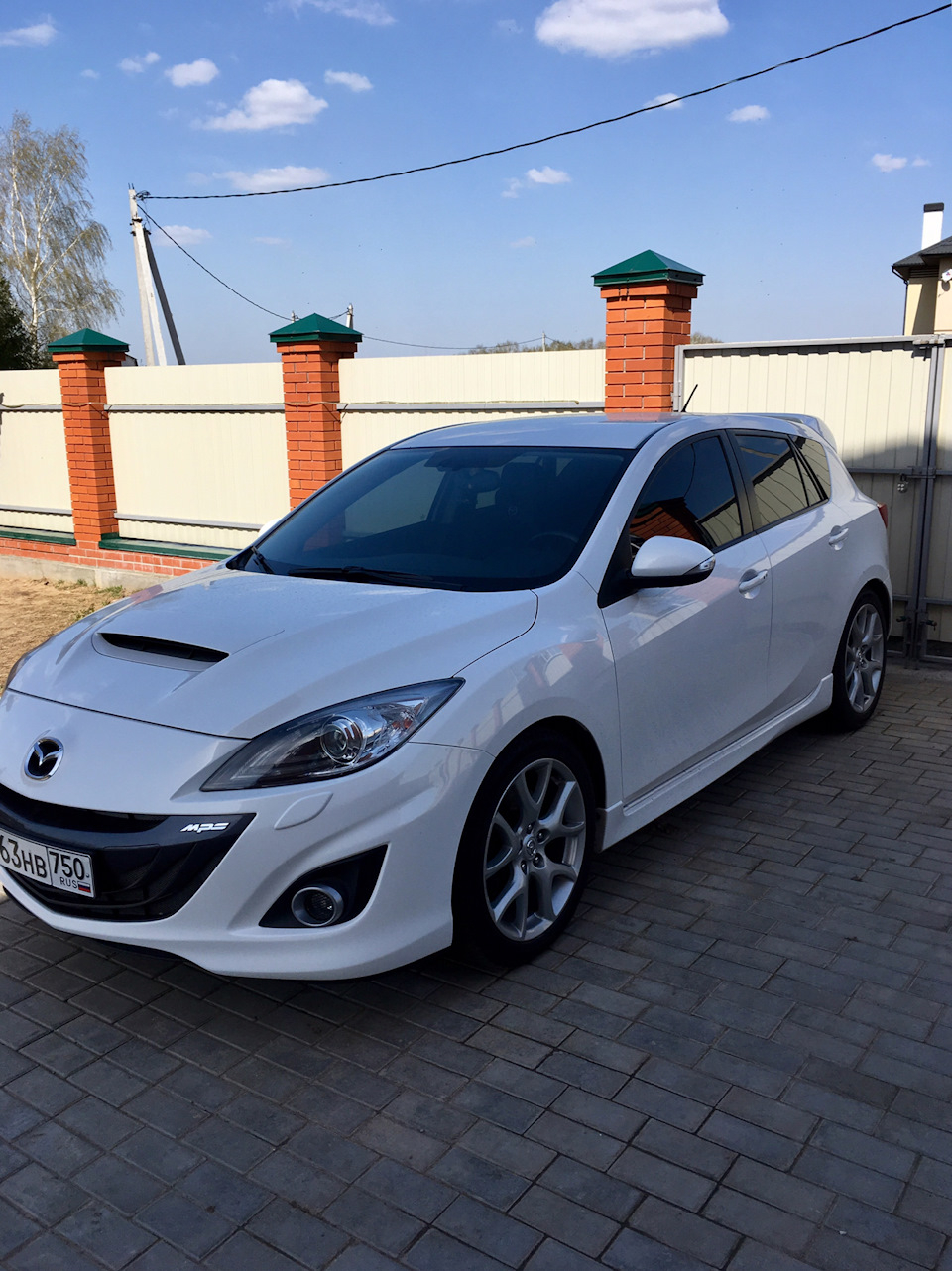 Mazda MPV 3