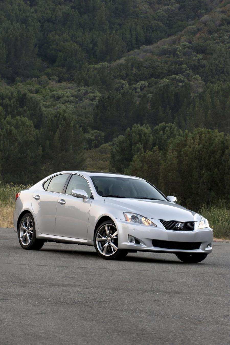Lexus ИС 250