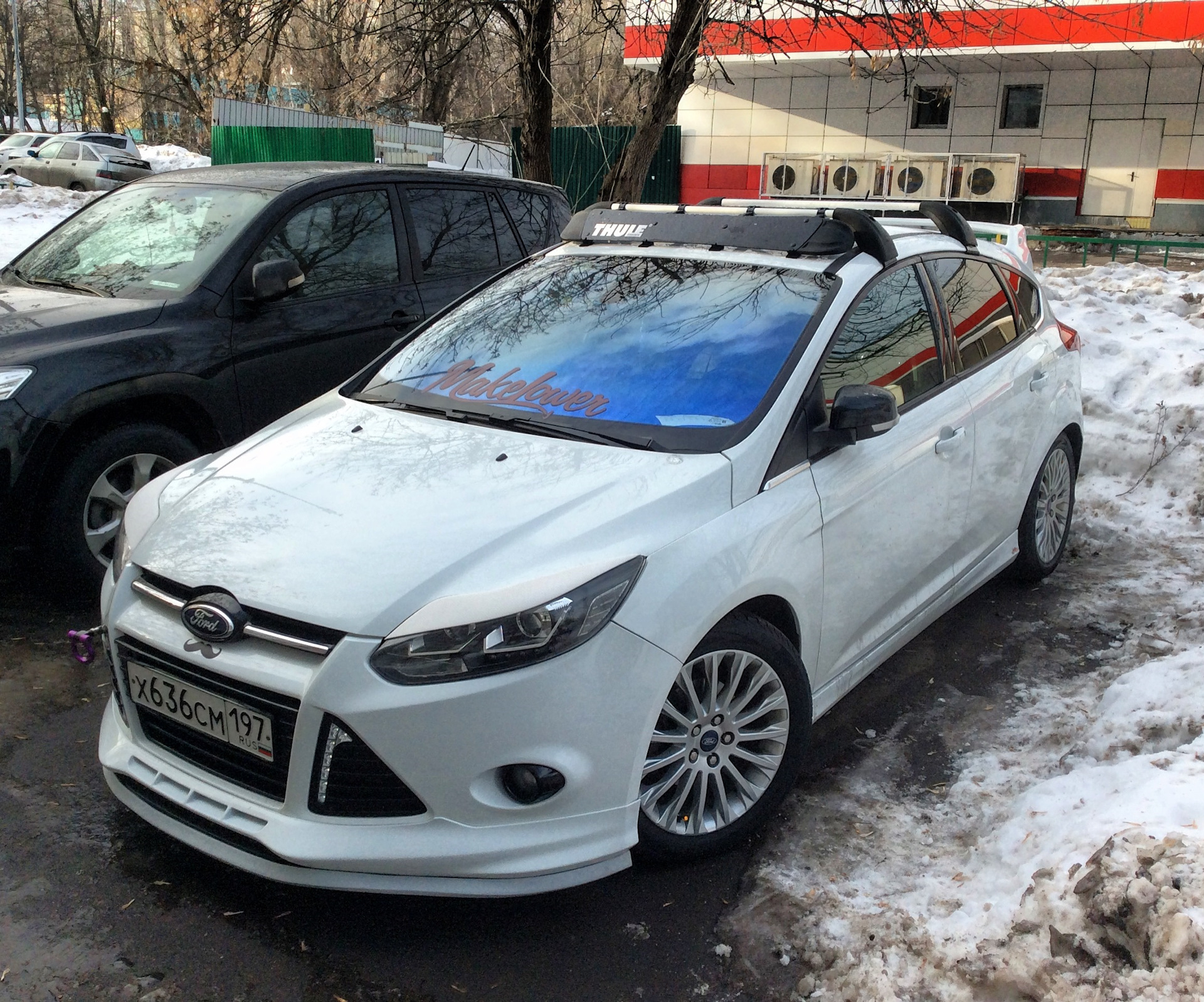 Focus 3 Tuning. Ford Focus 3 Hatchback Tuning. Тюнингованный Ford Focus 3. Ford Focus 3 универсал белый.