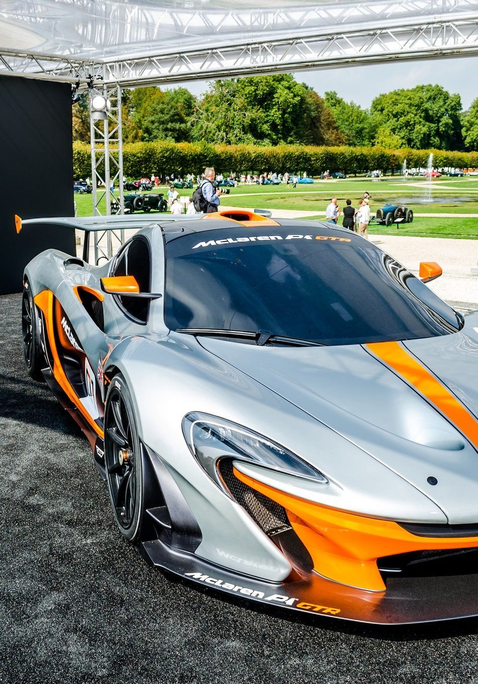 Спорткар MCLAREN p1 GTR