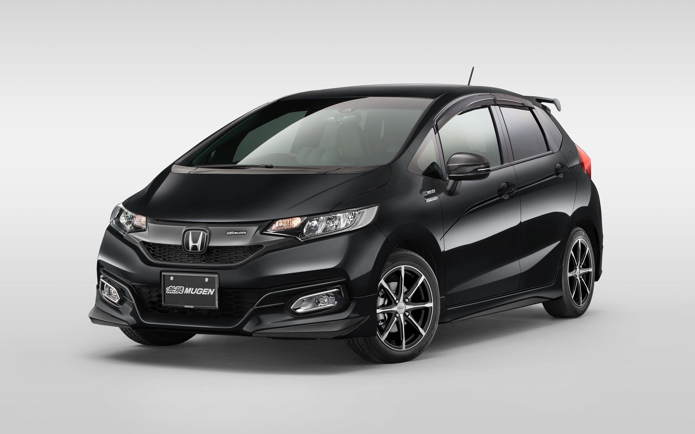 Хонда фит гибрид. Honda Fit 2018 Hybrid. Honda Fit 2017 гибрид. Хонда фит гибрид 2018. Хонда фит 2017 черная.