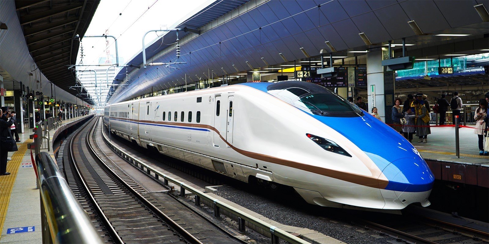 Japan speed. Токио Синкансен. Поезд Токио Синкансен. Высокоскоростные поезда Япония, Shinkansen. Скоростной поезд Токио.