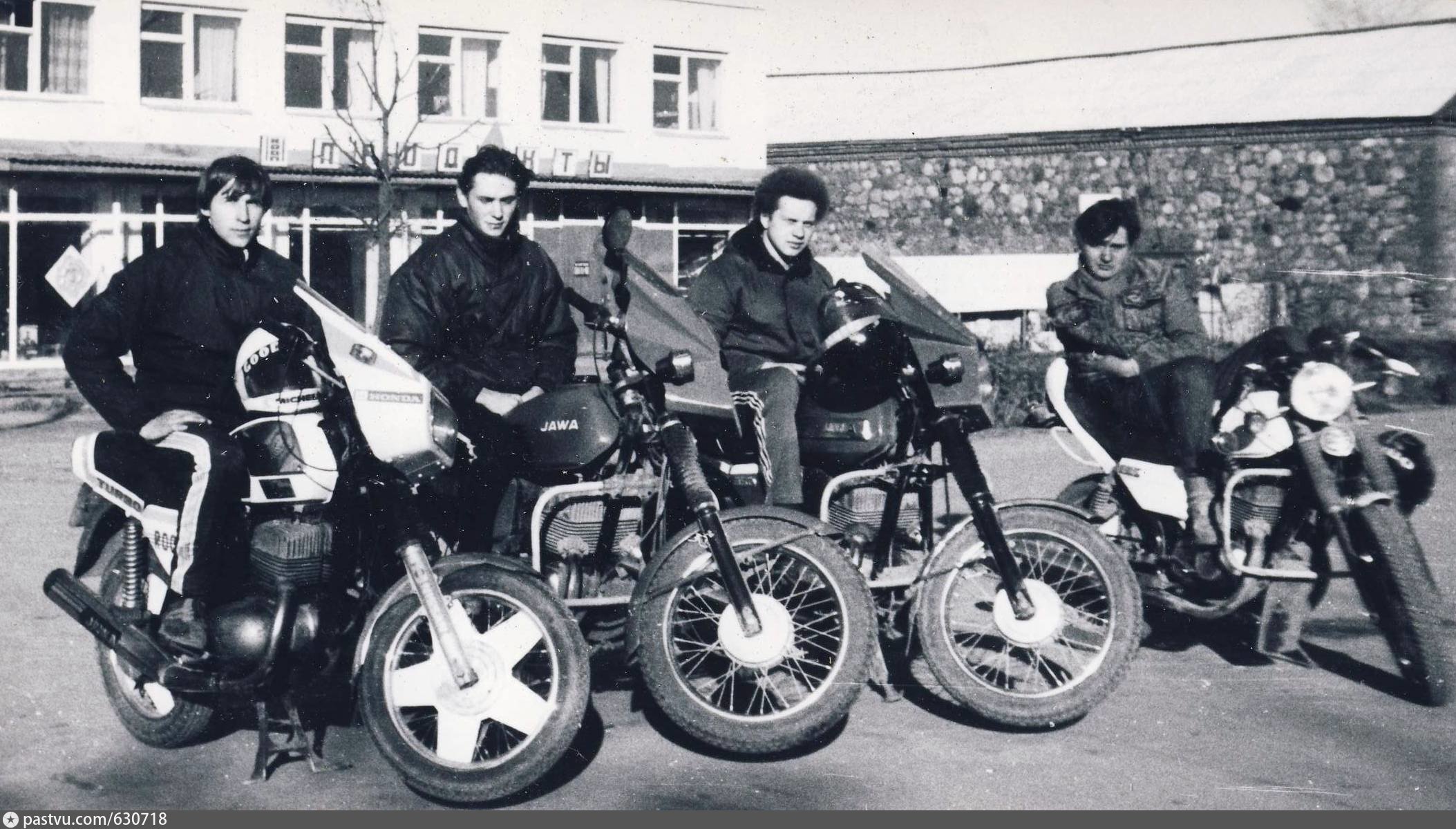 мотоциклы 90 х годов фото