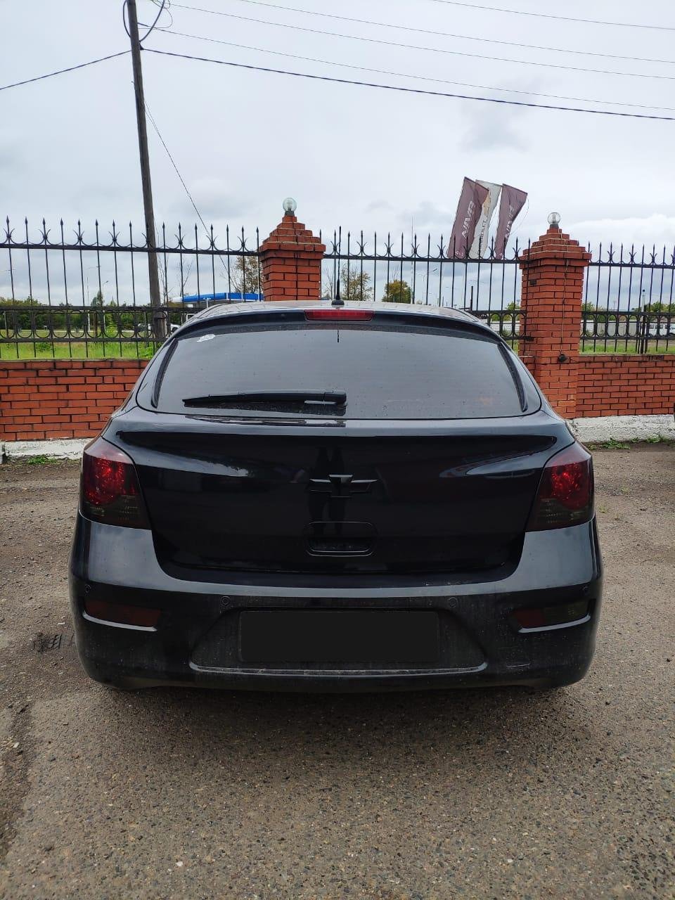 Chevrolet Cruze Рестайлинг хэтчбек черный